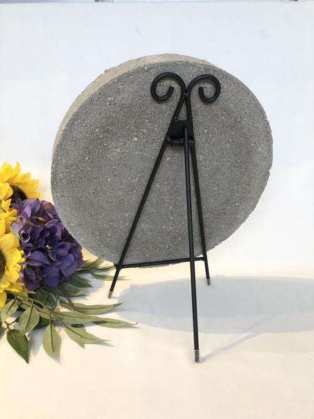 Black Easel stepping stone Stand