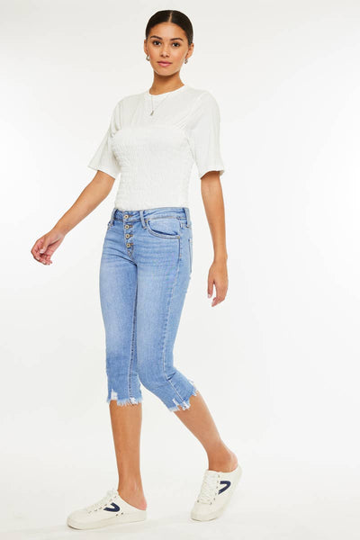 KanCan med blue frayed Capri Jean