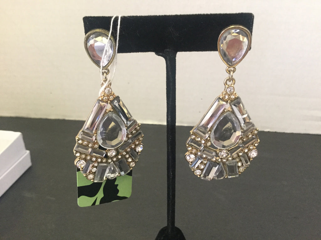 Gold rhinestone tear drop earrings