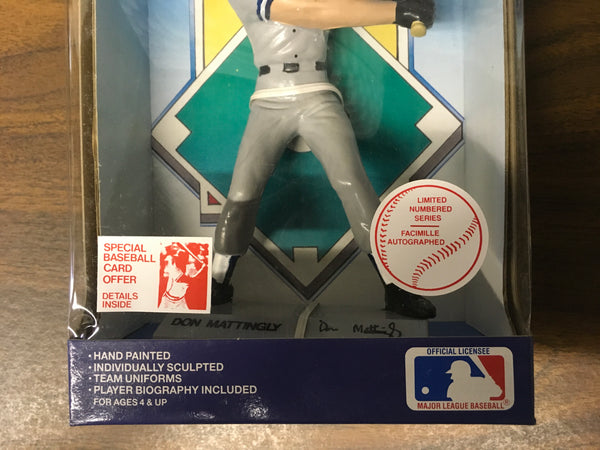 Baseball Superstar Starters statue Don Mattingly 1988 Yankees