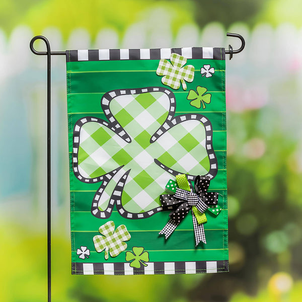 Check Clover St Patrick’s Garden Applique Flag