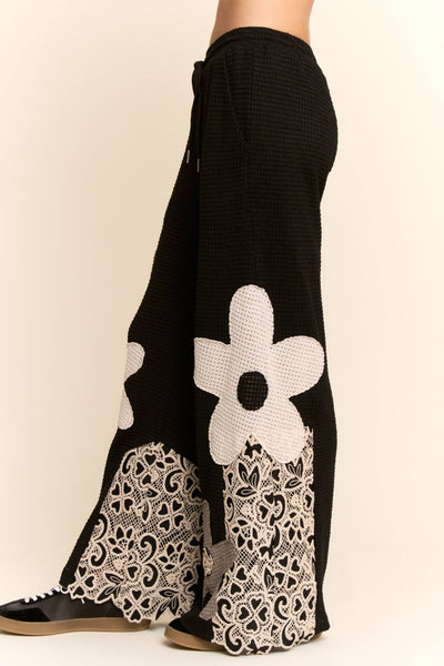 Black thermal knit flower pant