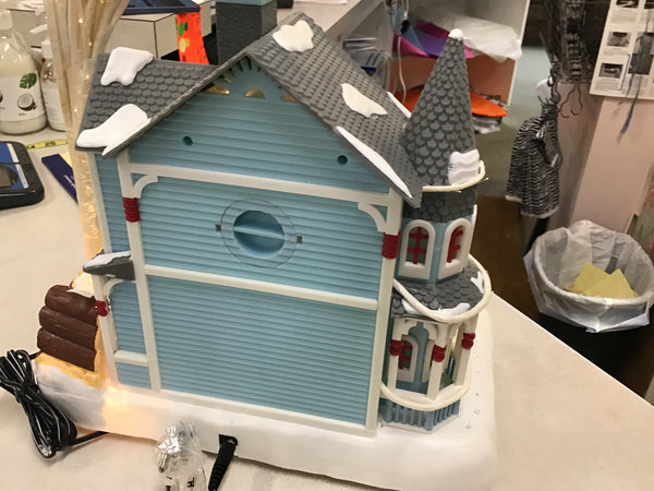 Avon Holiday Splendor Lighted Fiber Optic House 2002