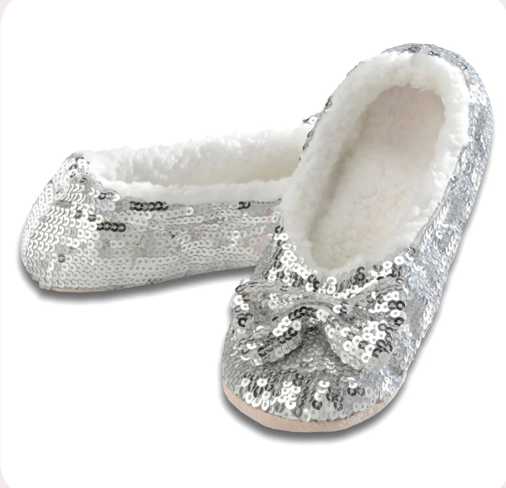 Classic Silver women’s Snoozie house shoes