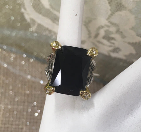 Black chunky CZ fashion ring size 6