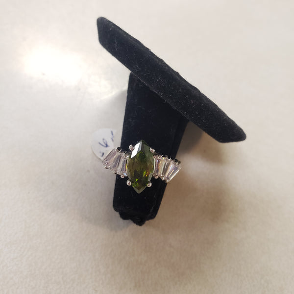 Green peridot Limelight CZ  baguettes ring size 6