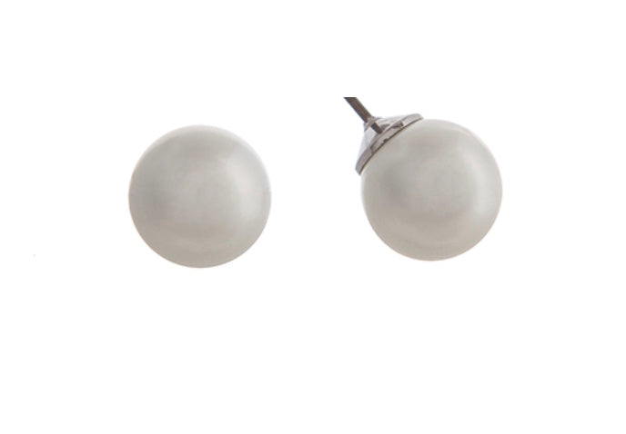 White pearl earrings