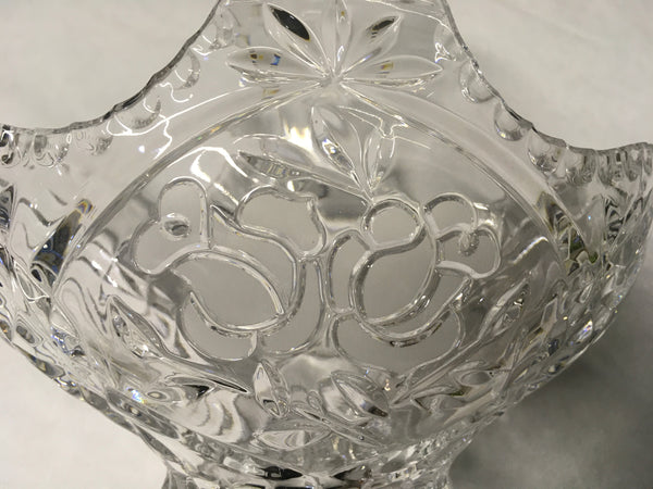 Brides basket with flowers crystal glass preowned