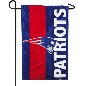 New England Patriots garden flag