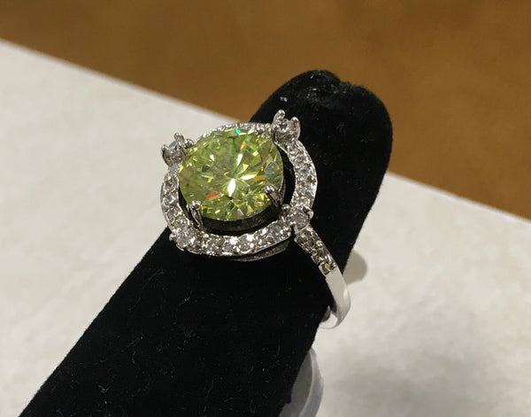 Peridot (light green) silver fashion ring size 7