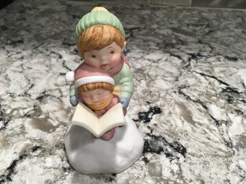 Collector Avon 1985 Joy to the World music box boy figurine Vintage
