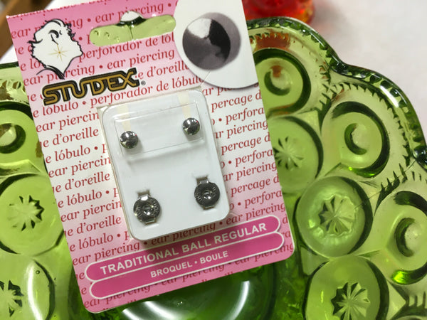 Traditional silver ball regular sensitive earring