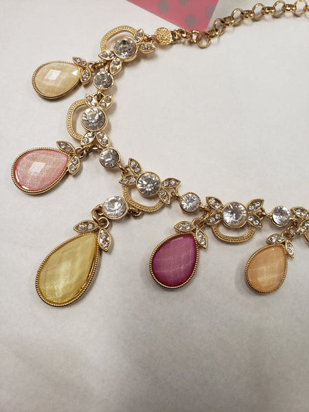 Multi faceted stone rhinestone necklace set