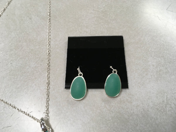 Green jade white flower necklace set