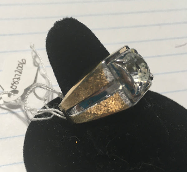 Vintage CZ solitaire men’s gold design ring sz 9
