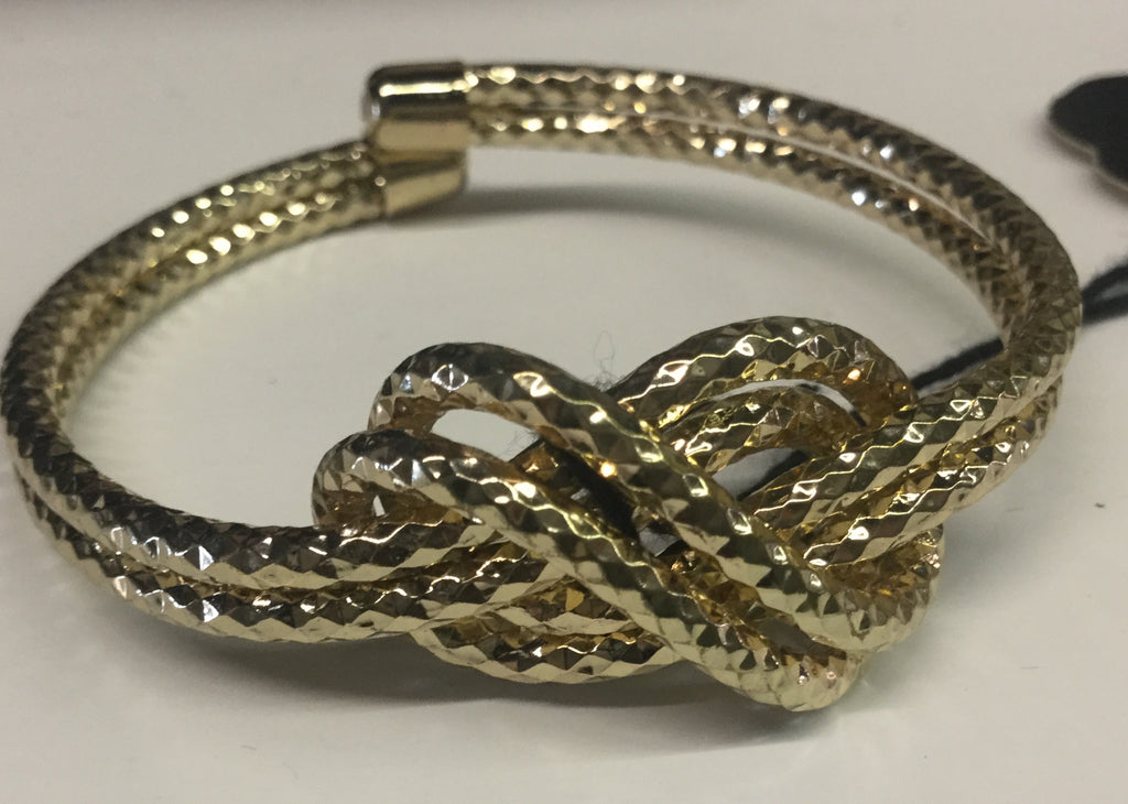 Gold twisted knot design bracelet