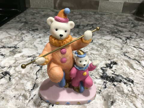 Avon 1993 collectible magnificent circus bears figurine