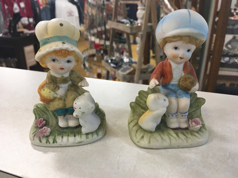 Vintage Home Co Porcelain Boy & Girl figurines table accent decor pre owned