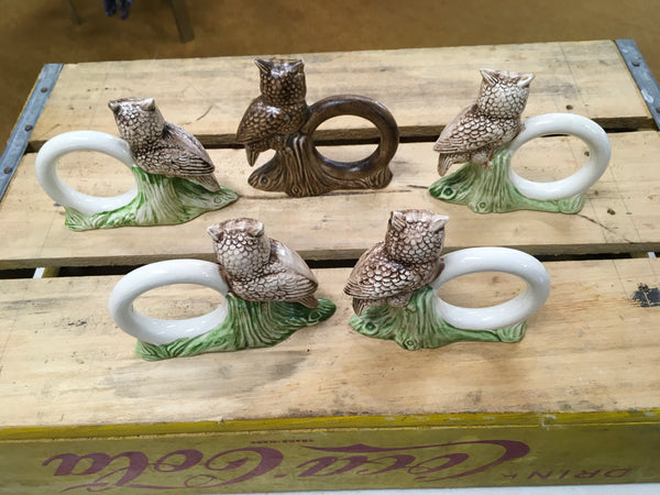 Ceramic owl napkin rings 4 plus one