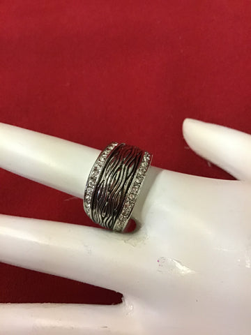 Silver wide zebra design band ring trimmed in rhinestone size 7