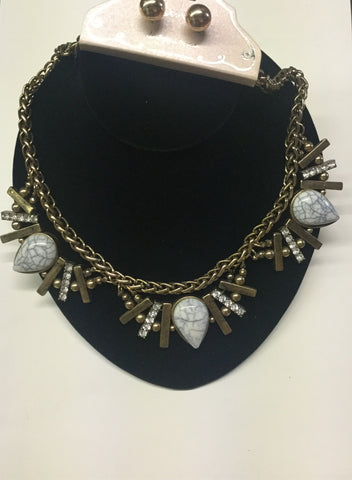 White marble and gold statement necklace set
