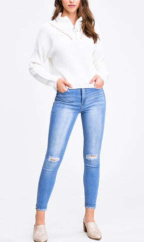 Celebrity Pink distressed stretch jeans