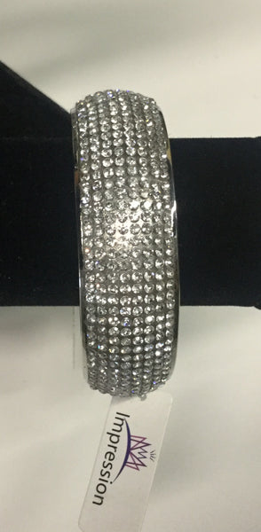 Silver rhinestone hinged bracelet