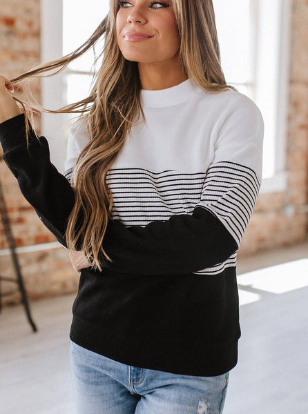 Black white Mock Neck Sleeve Top