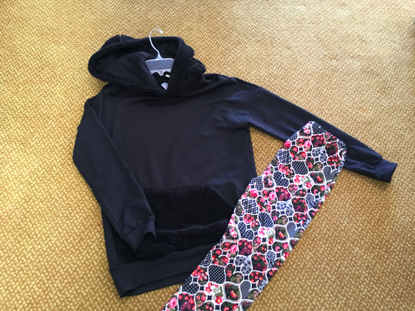 Black sherpa pocket hoodie