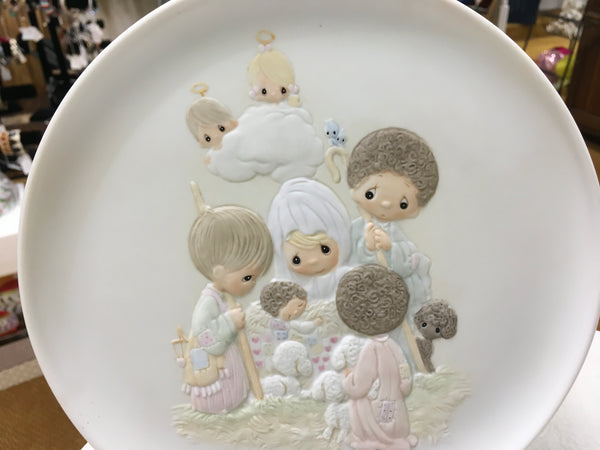 1981 Precious Moments Enesco plate Adore Him