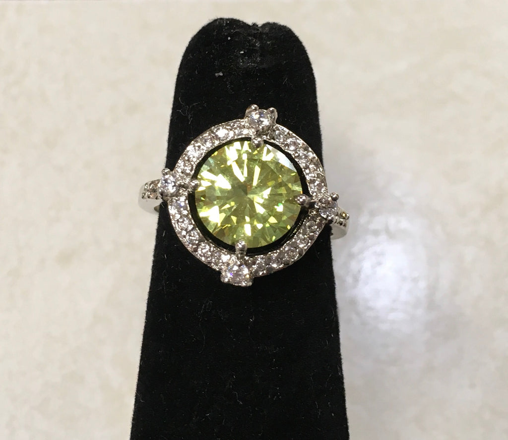 Peridot (light green) silver fashion ring size 7