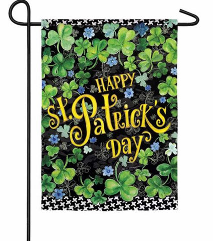 Happy St Patrick’s garden flag