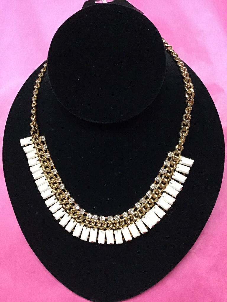 Cream gold necklace with rhinestone