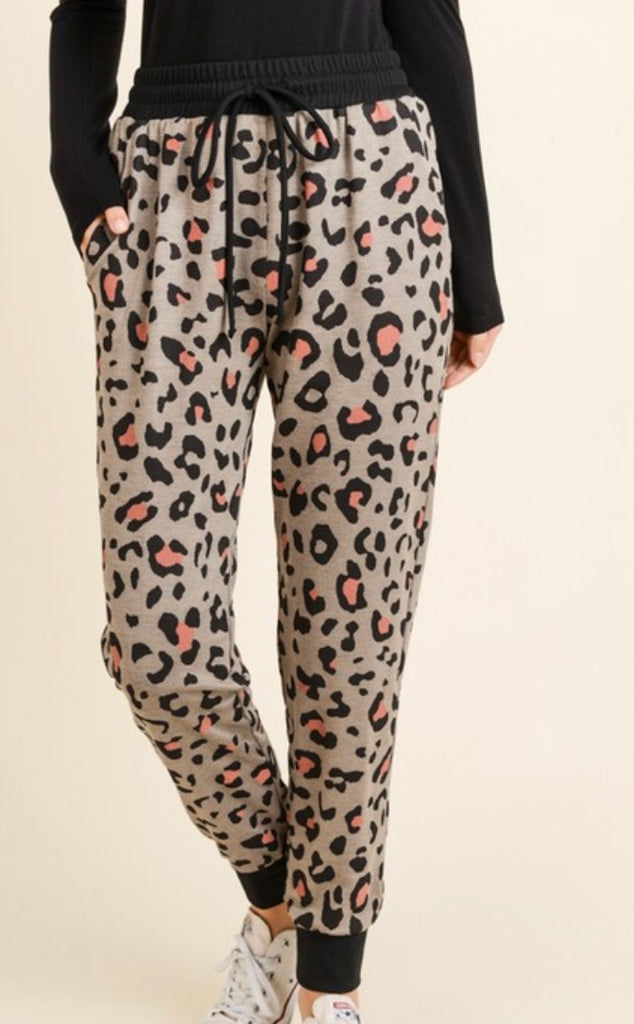 Taupe leopard First Love sweat pant