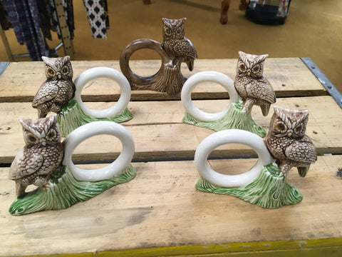 Ceramic owl napkin rings 4 plus one