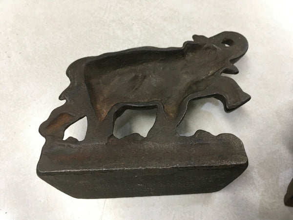 Metal Elephant bookends heavy preowned