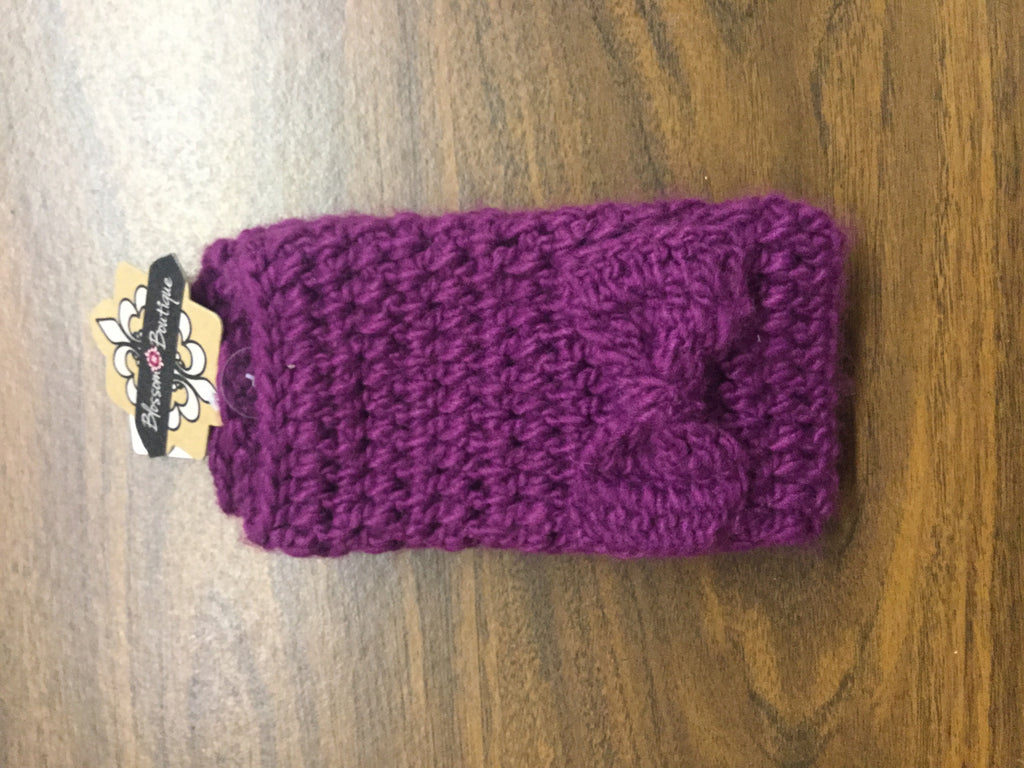 Purple fingerless knit gloves