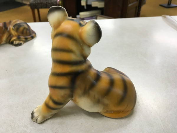 Tigers set of 2 Norleans Japan figurines