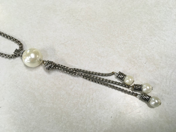 Pearl fringe necklace