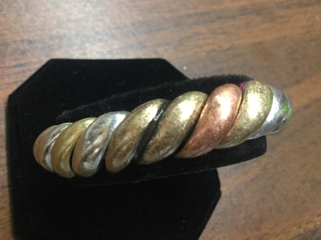 Tri-gold stretch bracelet