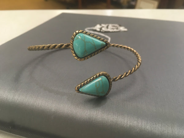 Turquoise antique gold bracelet